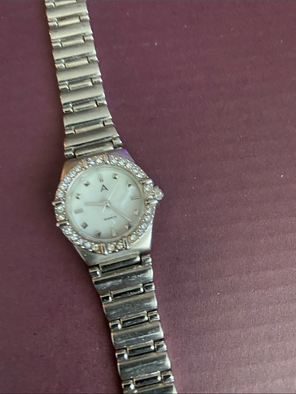 Silver Crystal-Accent Women's Quartz Watch